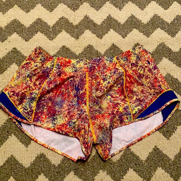 Lululemon Seawheeze 2019 Hotty Hot Shorts